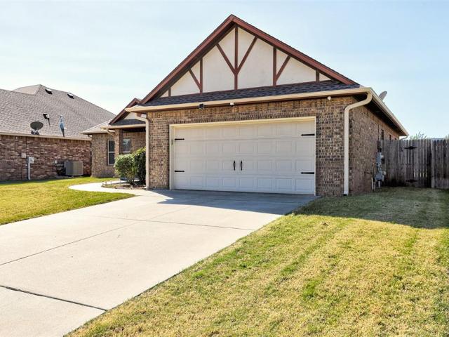 House for sale in Moore, Cleveland County