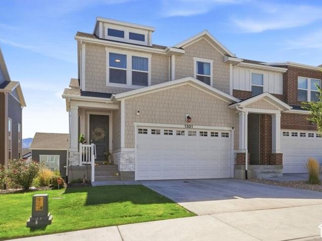 Townhouse for sale in Saratoga Springs, Utah County