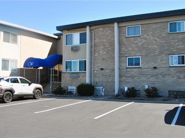 Condo for sale in Summerville, Town of Irondequoit