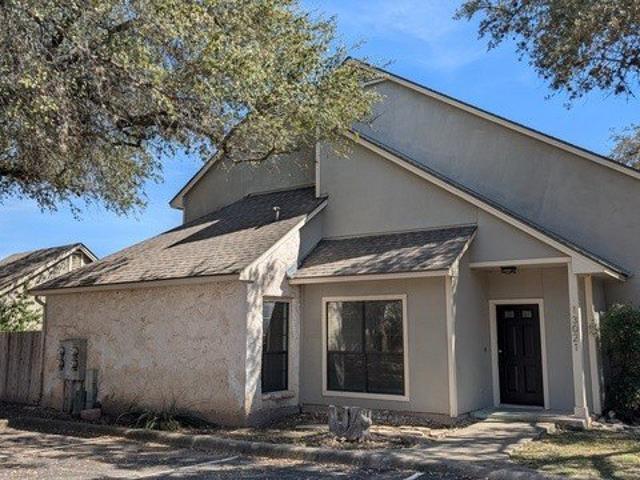 Townhouse for sale in Leesville, Texas