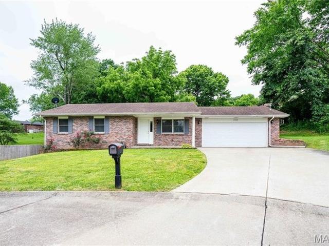House for sale in Jackson, Missouri