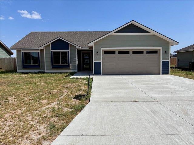 House for sale in Dodge City, Ford County