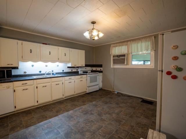 House for sale in Petersburg, Indiana