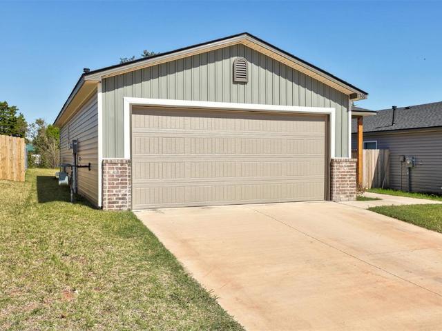 House for sale in Guthrie, Logan County