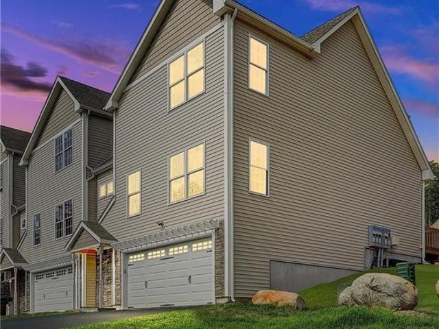 Townhouse for sale in Cumberland, Rhode Island