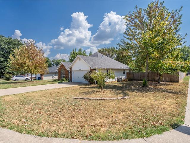 House for sale in Siloam Springs, Benton County
