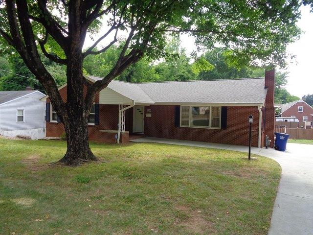 House for sale in Pfafftown, North Carolina