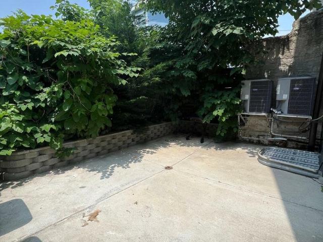 Townhouse for rent in Philadelphia