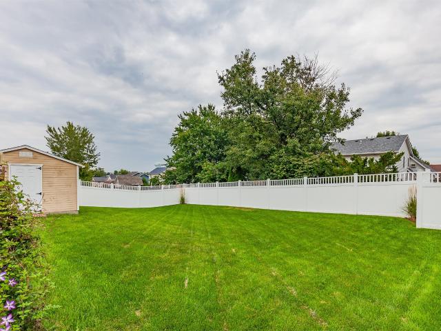 House for sale in Lincoln Ridge, Indianola