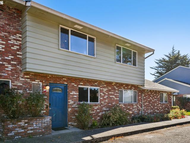 Condo for sale in Oregonia