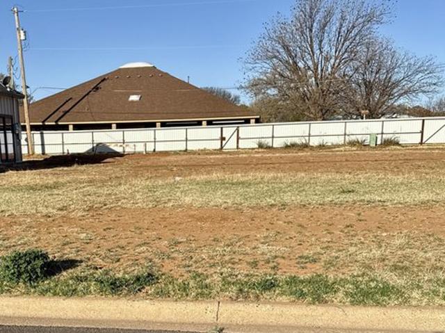 Land for sale in Slaton, Texas