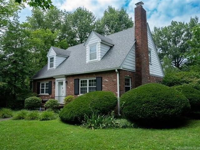House for sale in New Albany, Indiana