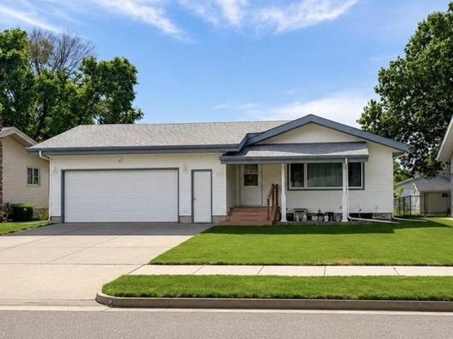 House for sale in Bismarck, North Dakota