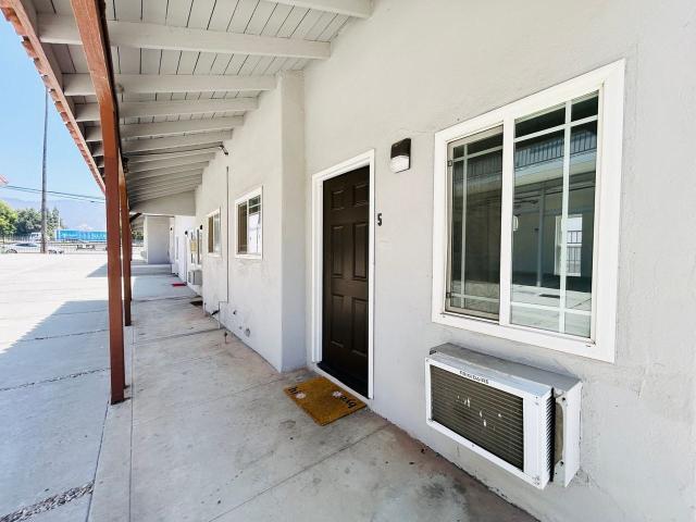 Apartment for rent in Canoga Park, California