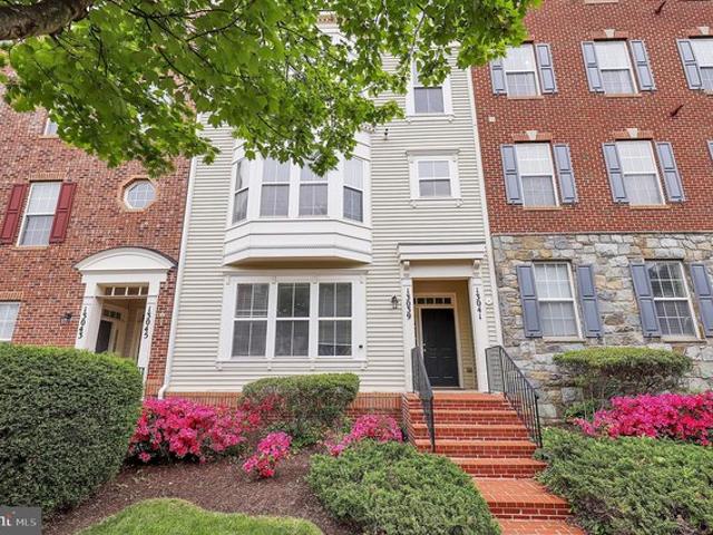 Condo for sale in Clarksburg, Maryland