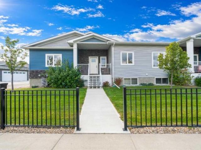 Townhouse for sale in Medicine Hat