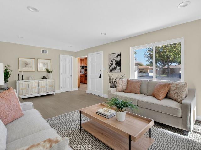 House for sale in Orange House for sale in Orange