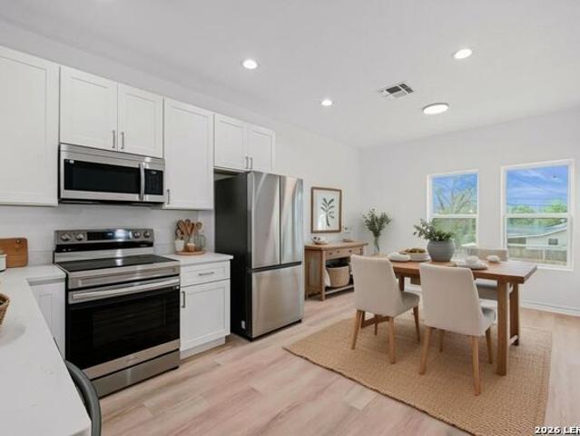 Condo for sale in Leesville, Texas