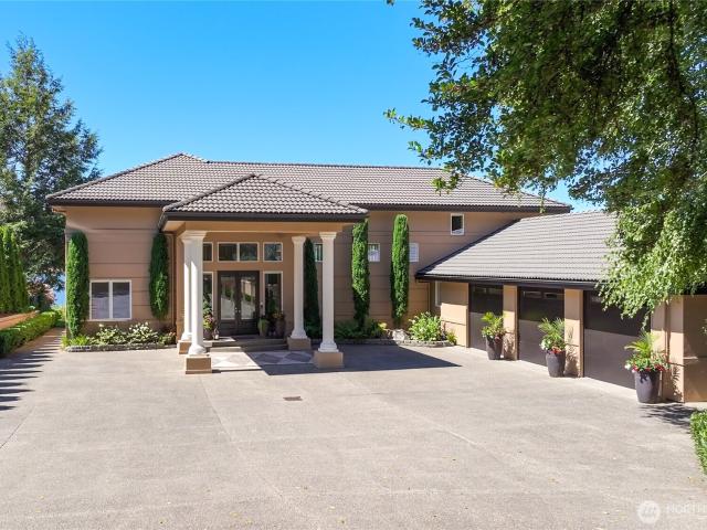 House for sale in Belfair, Washington