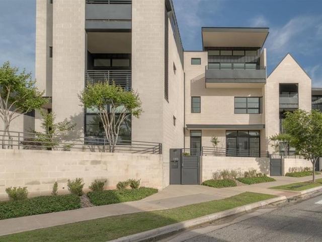 Condo for sale in Oklahoma City, Oklahoma