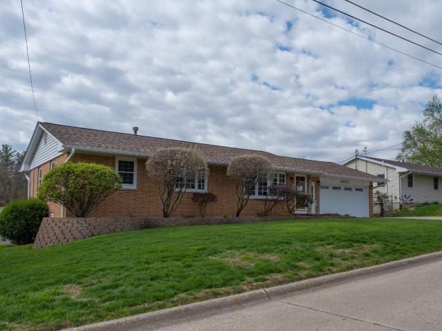House for sale in Newton, Iowa