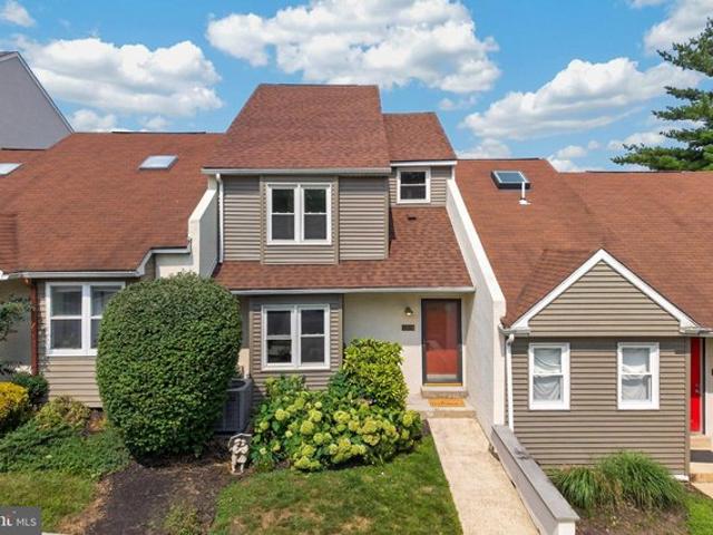 Townhouse for sale in Chester, Pennsylvania