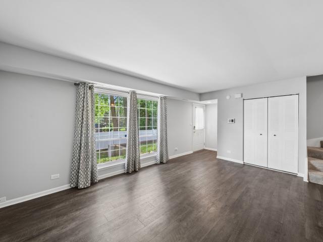 Condo for sale in Wheaton, Illinois