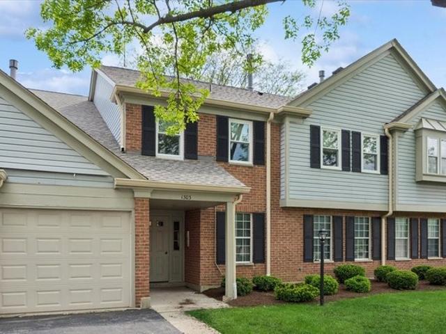 Condo for sale in Schaumburg, Illinois
