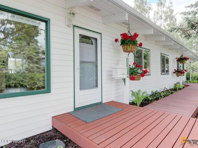 House for sale in Alaska
