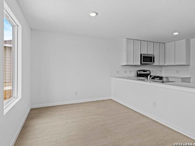 House for sale in Saint Hedwig, Texas