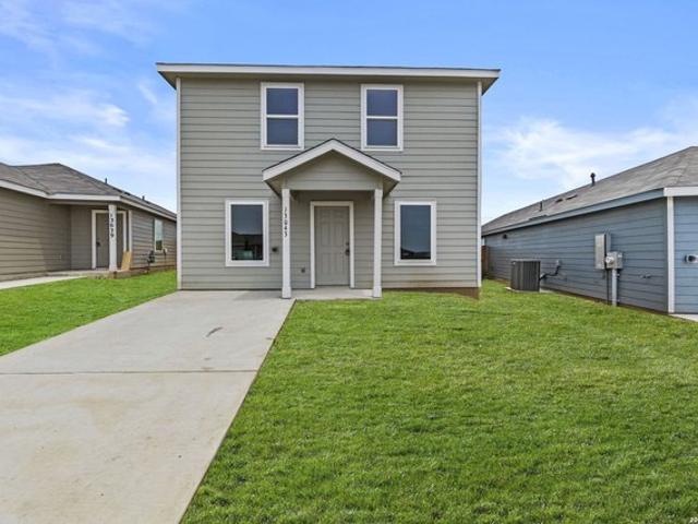 House for sale in Saint Hedwig, Bexar County