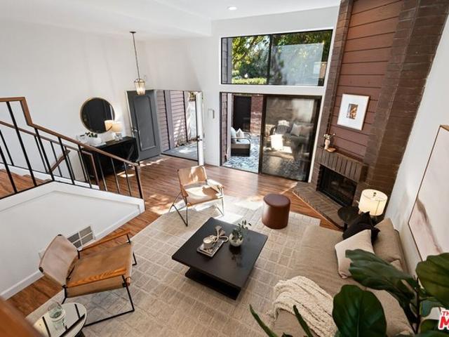 Townhouse for sale in Marina Del Rey, California