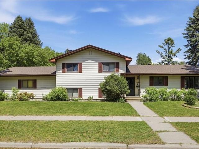 House for sale in Moorhead, Minnesota