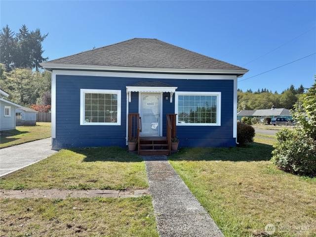 House for sale in Cosmopolis, Washington