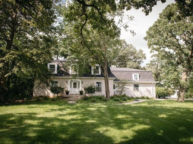 House for sale in Mchenry, Illinois