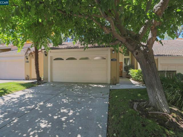 Townhouse for sale in Walnut Creek, California