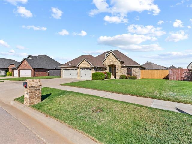 House for sale in Weatherford, Custer County