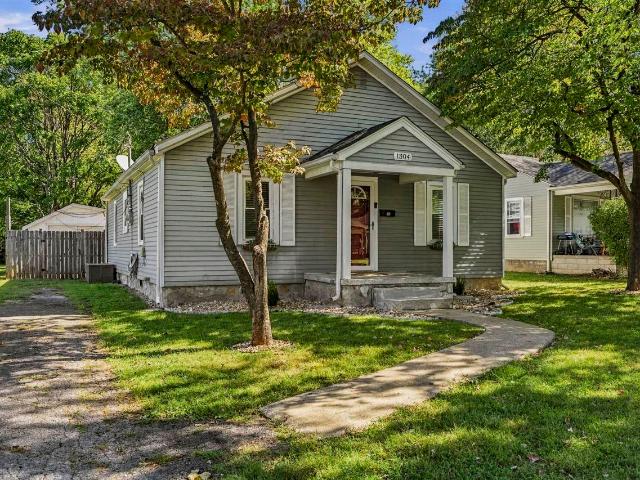 House for sale in Bowling Green, Warren County