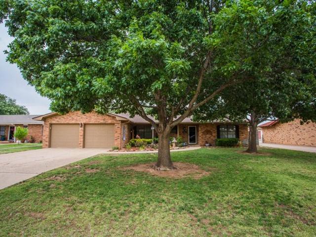 House for sale in Plainview, Texas