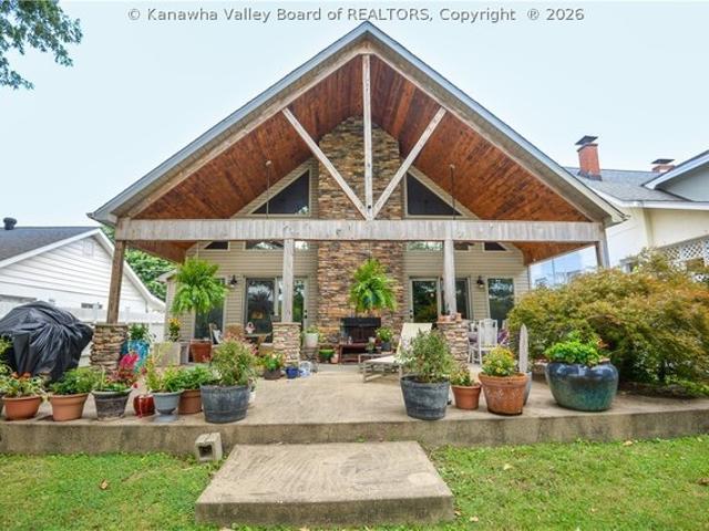 House for sale in Dunbar, West Virginia