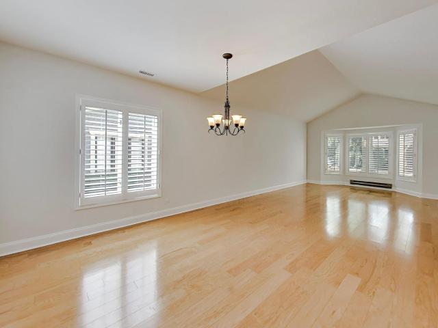 Townhouse for sale in Libertyville, Illinois