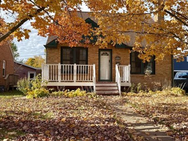 House for sale in Sault Ste. Marie, Chippewa County