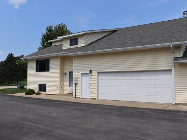 Townhouse for sale in Winona, Minnesota