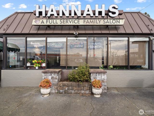 Commercial for sale in Longview, Washington