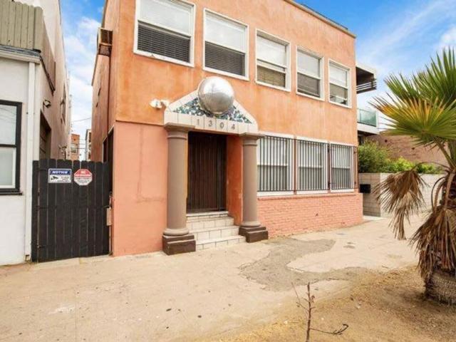 House for sale in Canoga Park, California