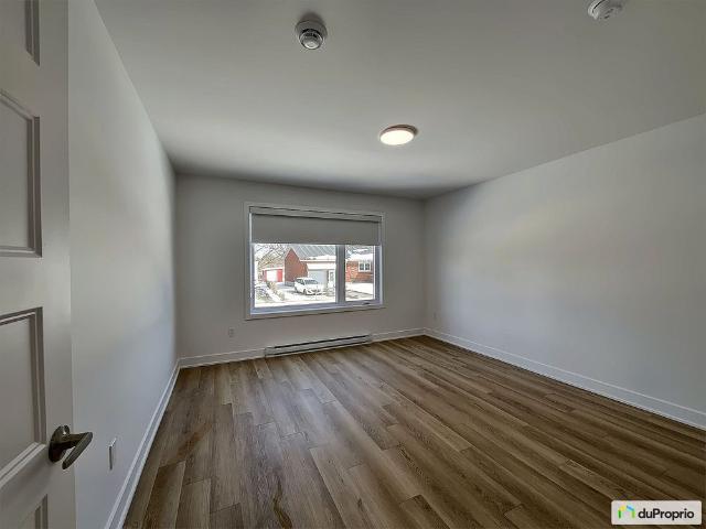 Apartment for rent in Mont-Saint-Grégoire, Montérégie