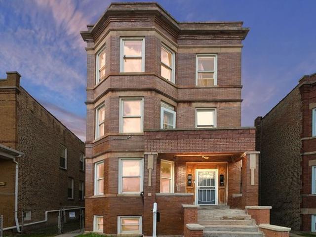 House for sale in Cicero, Illinois