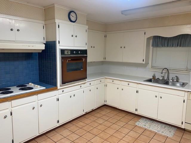 House for sale in Clarksville, Texas