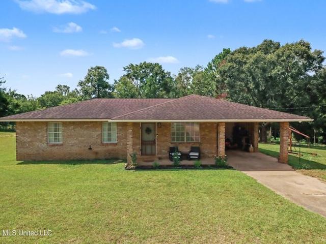 House for sale in Lucedale, Mississippi