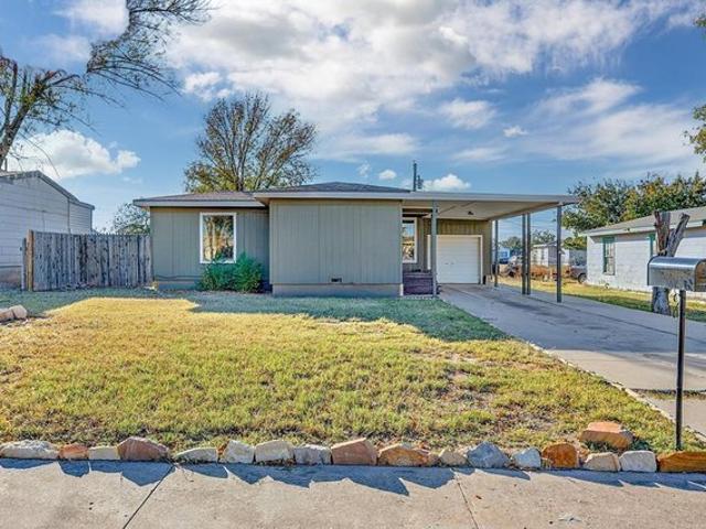 House for sale in Howard, Texas